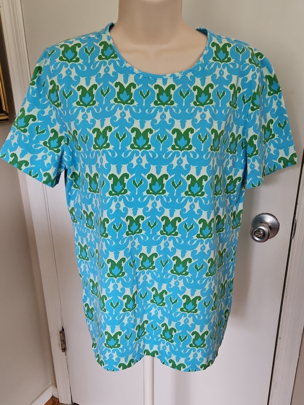 Talbots Ikat Medallion Tee Size L